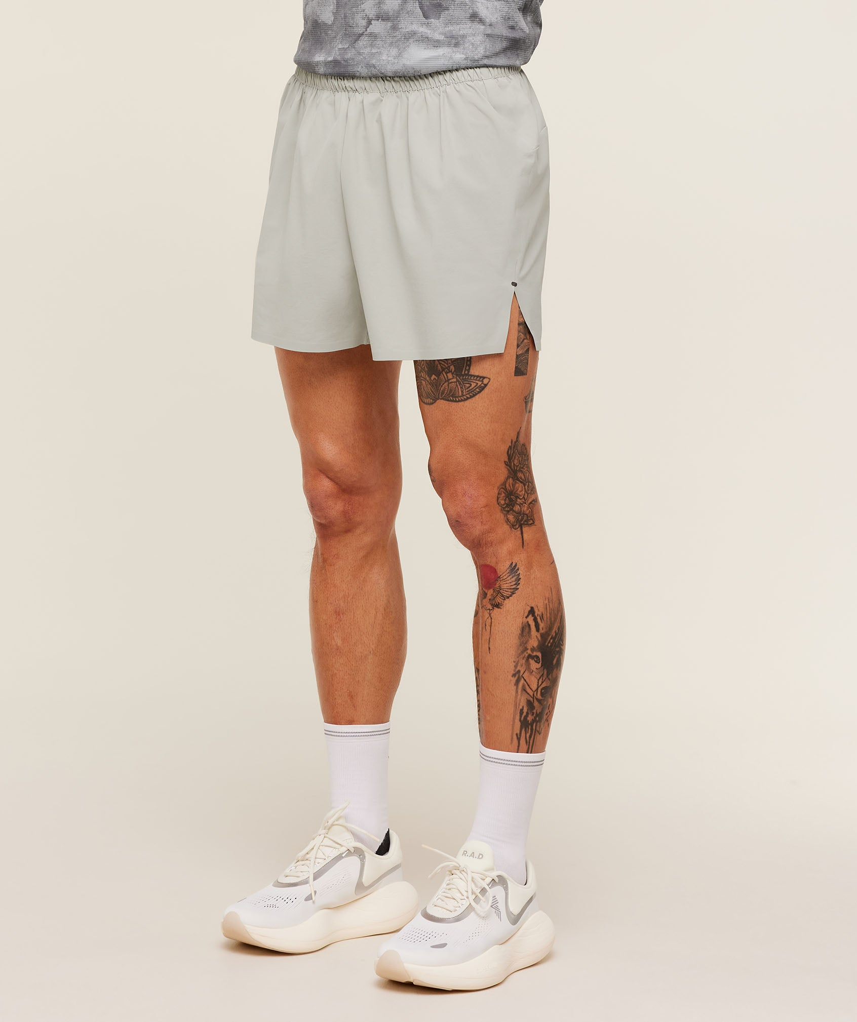 Light Gray Woven Running Shorts 5-Inch - Men's Zip Pocket Training